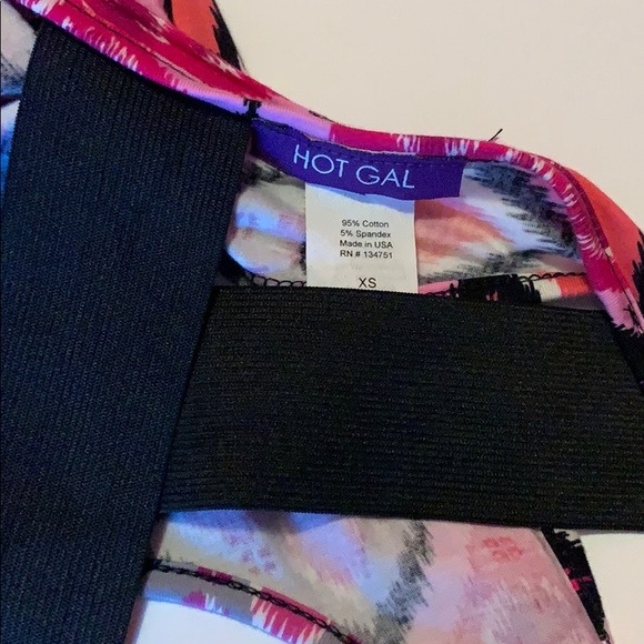 Pretty bodycon dress - Picture 3 of 3